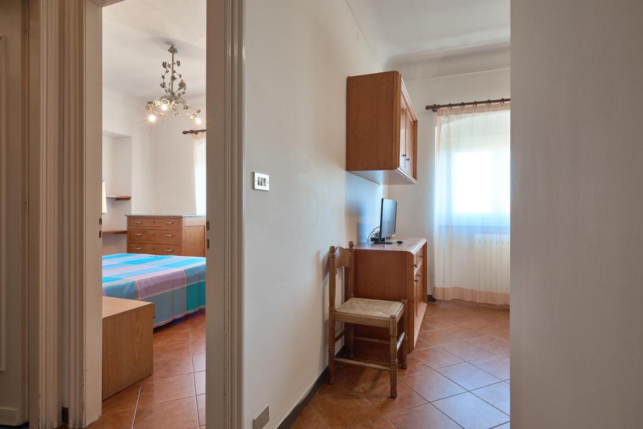Hotel Garibaldi Finale Ligure Esterno foto