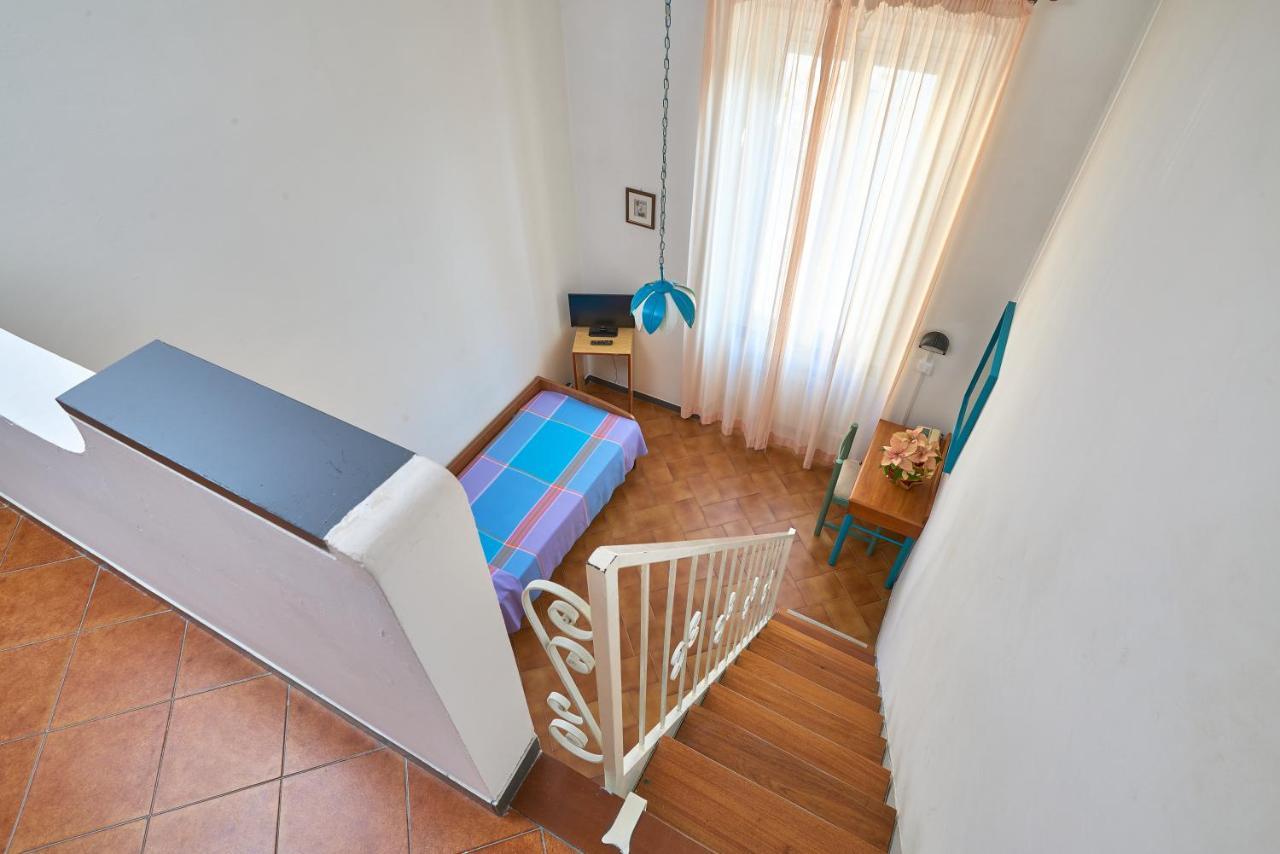 Hotel Garibaldi Finale Ligure Esterno foto